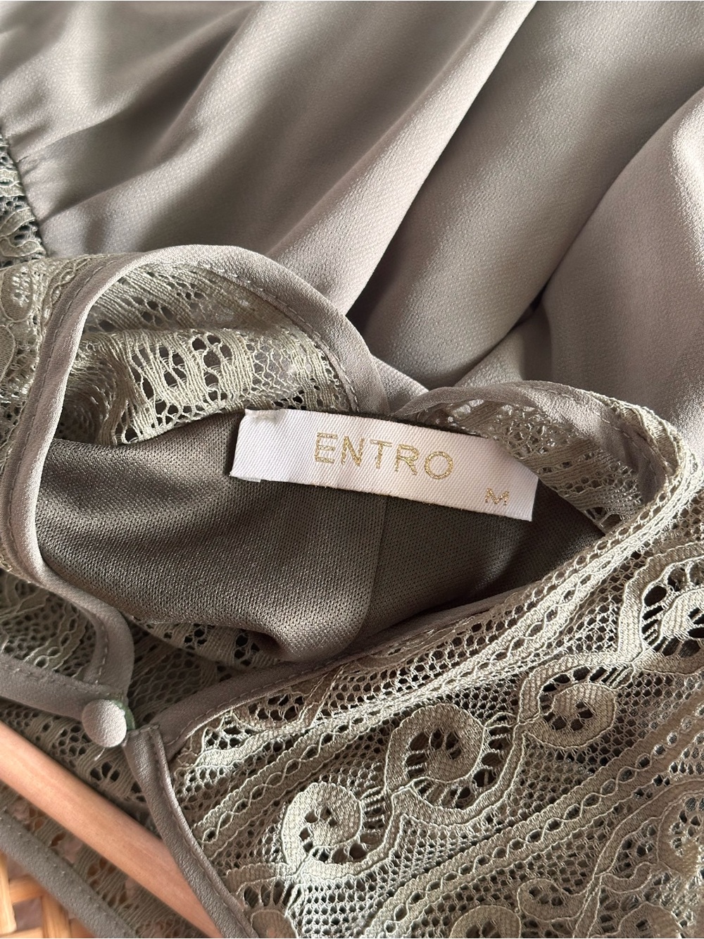 Entro Lace-Trim Long-Sleeved Dress in Sage - Picture 6 of 9